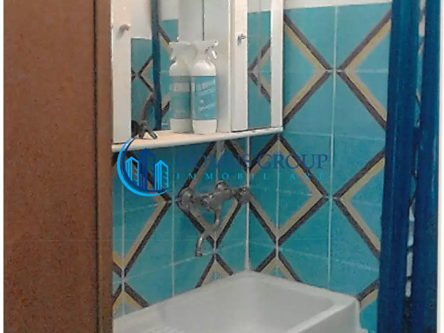 Immagine 16 di Laboratorio in vendita  in Via Villafalletto a Roma