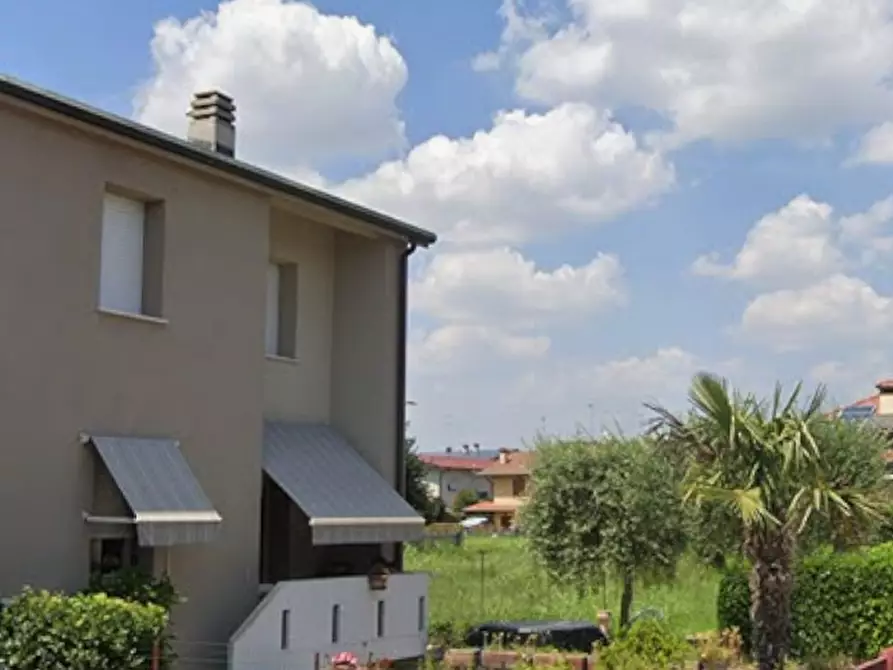 Immagine 3 di Casa trifamiliare in vendita  in Via Albert Einstein   7 a Chiari