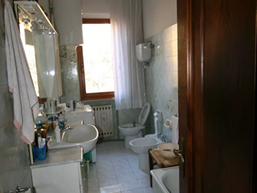 Immagine 16 di Casa indipendente in vendita  a Sinalunga