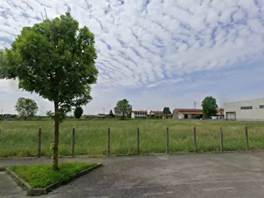 Immagine 1 di Terreno in vendita  in Via dell'Artigianato, 35020 Casalserugo PD a Casalserugo