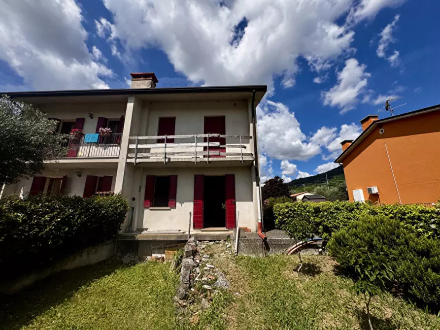 Immagine 2 di Casa bifamiliare in vendita  in via vallesana a Lozzo Atestino