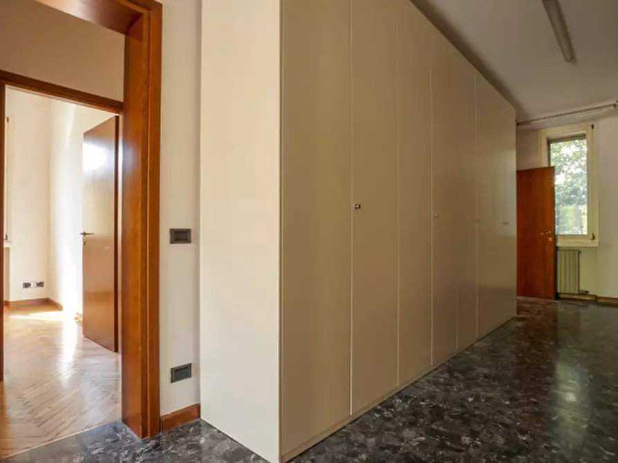 Immagine 3 di Appartamento in vendita  a Verona