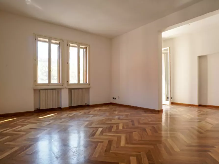Immagine 4 di Appartamento in vendita  a Verona
