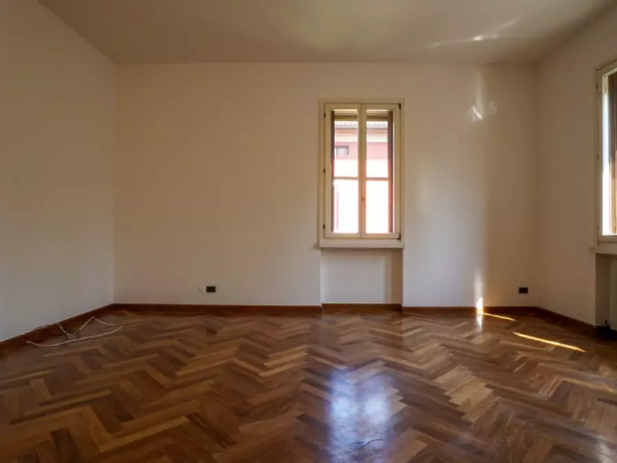 Immagine 7 di Appartamento in vendita  a Verona