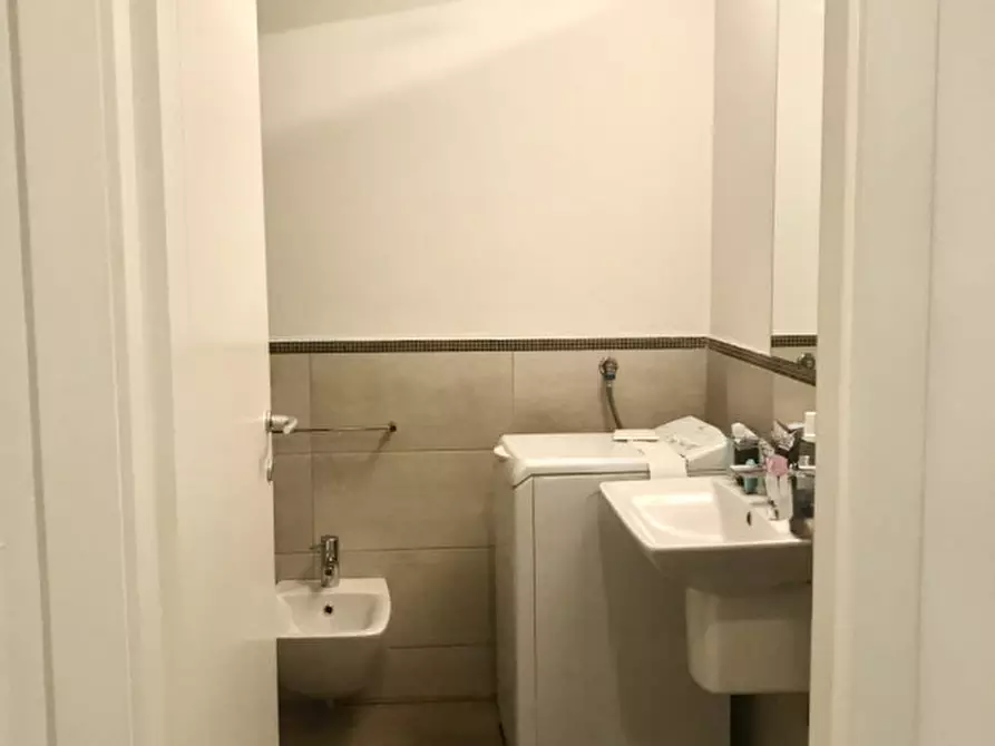 Immagine 11 di Appartamento in affitto  a Padova