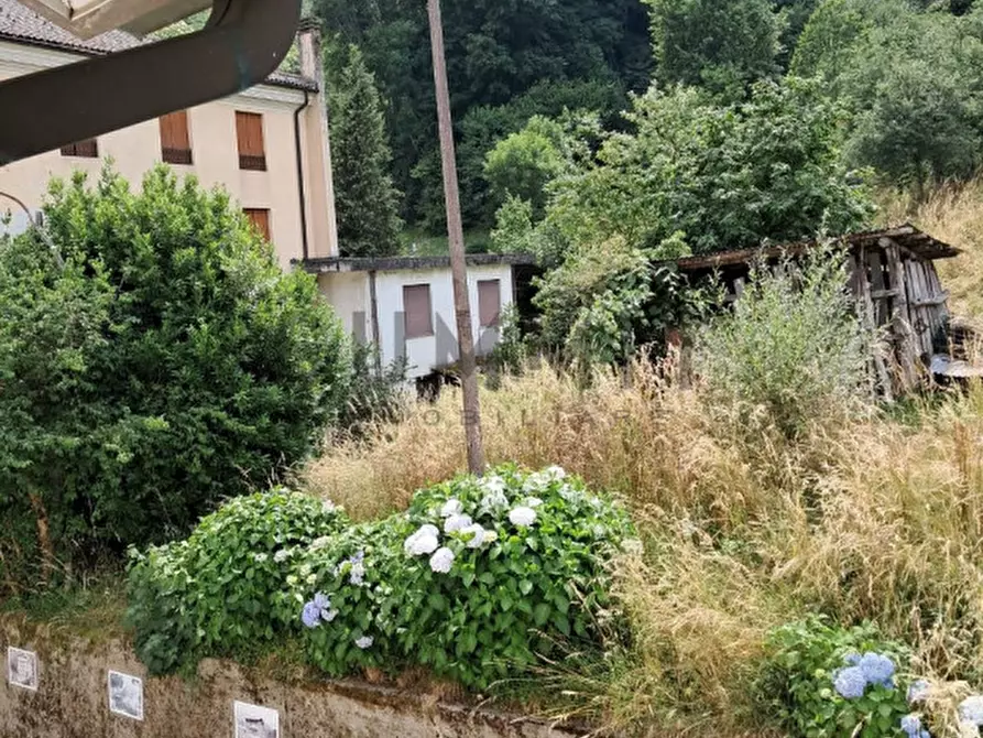 Immagine 4 di Terreno in vendita  a Valli Del Pasubio
