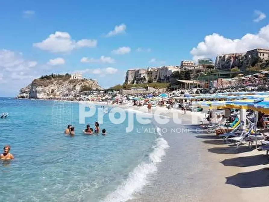Immagine 12 di Appartamento in affitto  in Via Rossini a Ferruzzano