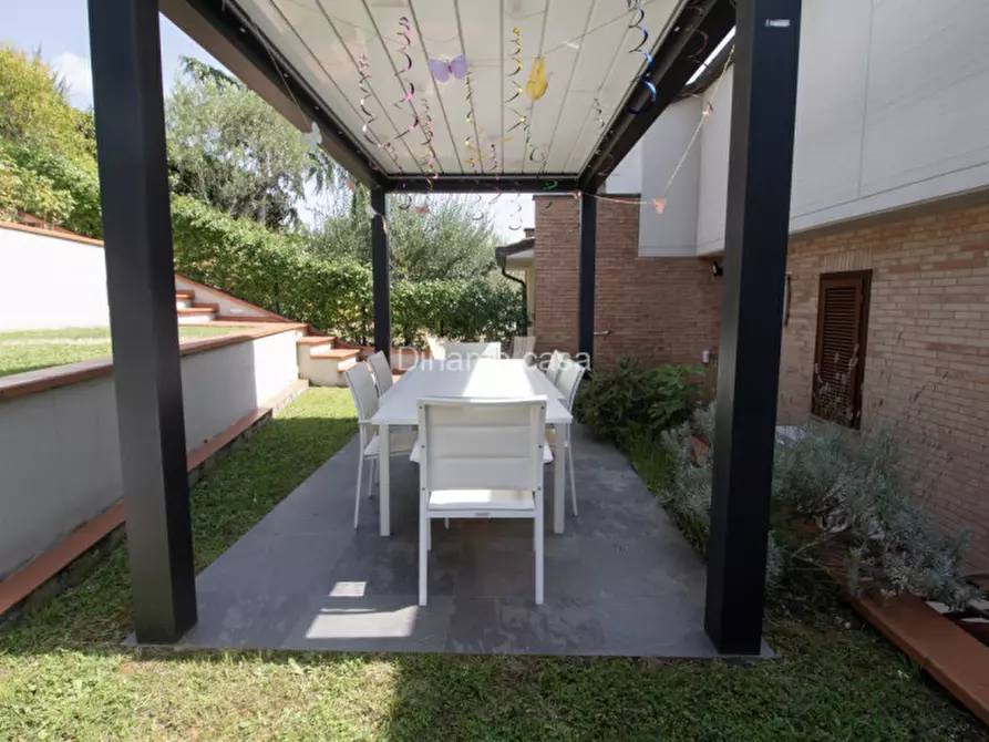 Immagine 9 di Villetta a schiera in vendita  in Piazza Carlo Lorenzini a Montale