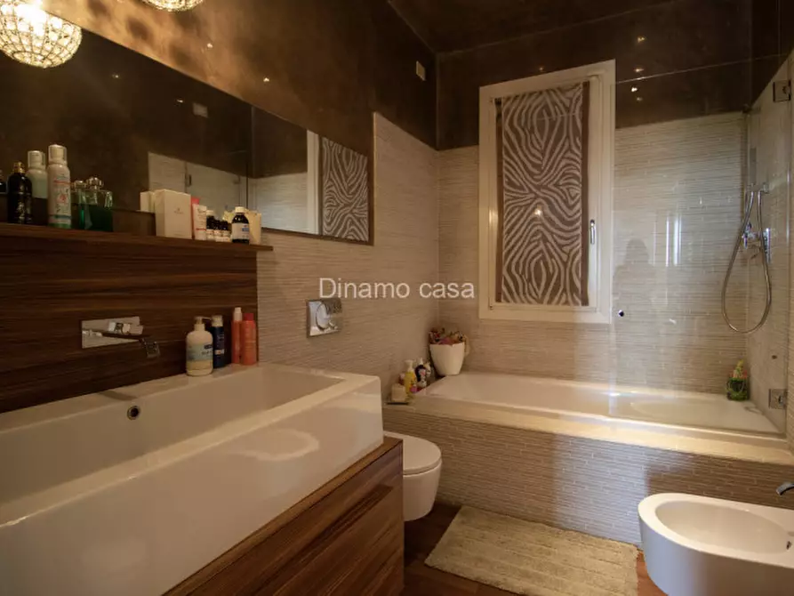 Immagine 30 di Villetta a schiera in vendita  in Piazza Carlo Lorenzini a Montale
