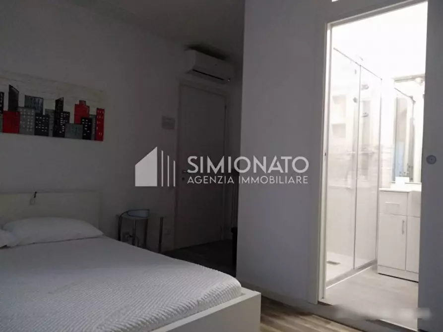 Immagine 3 di Camera in vendita  in Via Lavezzari a Spinea