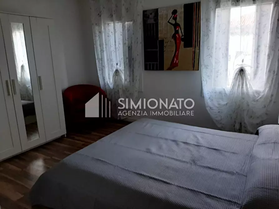 Immagine 4 di Camera in vendita  in Via Lavezzari a Spinea