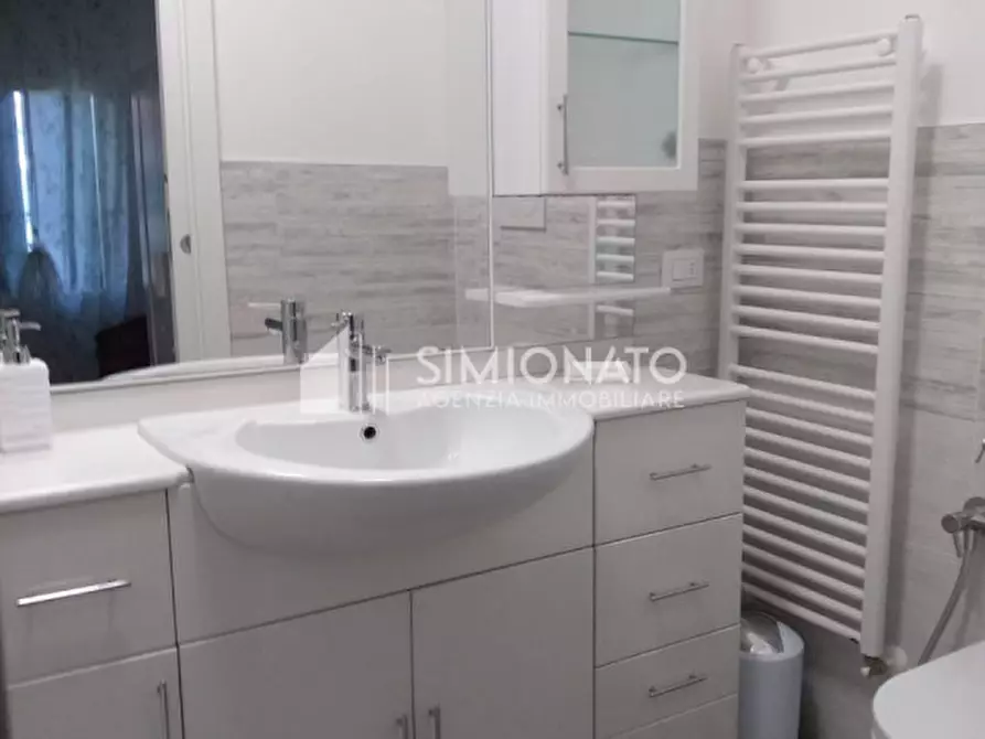 Immagine 7 di Camera in vendita  in Via Lavezzari a Spinea