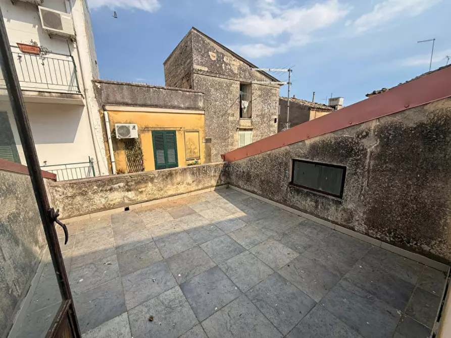 Immagine 14 di Casa indipendente in vendita  in Via Michele Amari a Ragusa