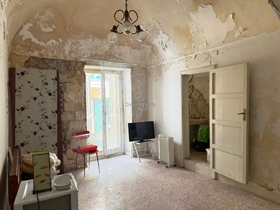 Immagine 19 di Casa indipendente in vendita  in Via Michele Amari a Ragusa