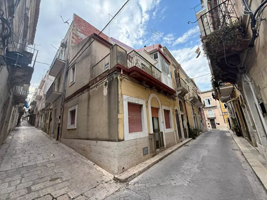 Immagine 28 di Casa indipendente in vendita  in Via Michele Amari a Ragusa