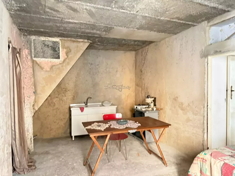 Immagine 29 di Casa indipendente in vendita  in Via Michele Amari a Ragusa