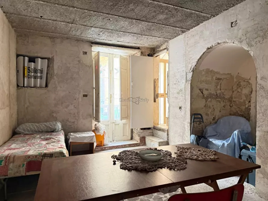 Immagine 43 di Casa indipendente in vendita  in Via Michele Amari a Ragusa