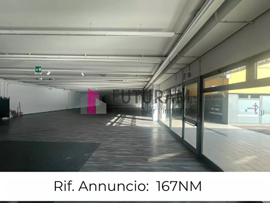 Immagine 1 di Negozio in affitto  a Borgo Veneto