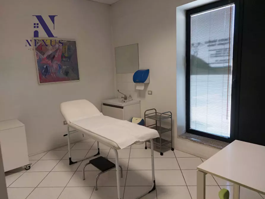 Immagine 12 di Ufficio in affitto  in Via Flaminia 162 a Cartoceto