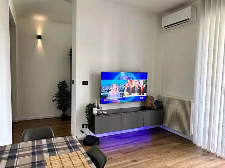 Immagine 11 di Appartamento in vendita  a Vicenza