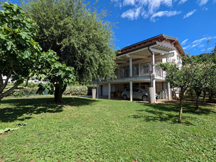 Immagine 1 di Villa in vendita  in Via Rovigo 6 a Torrebelvicino