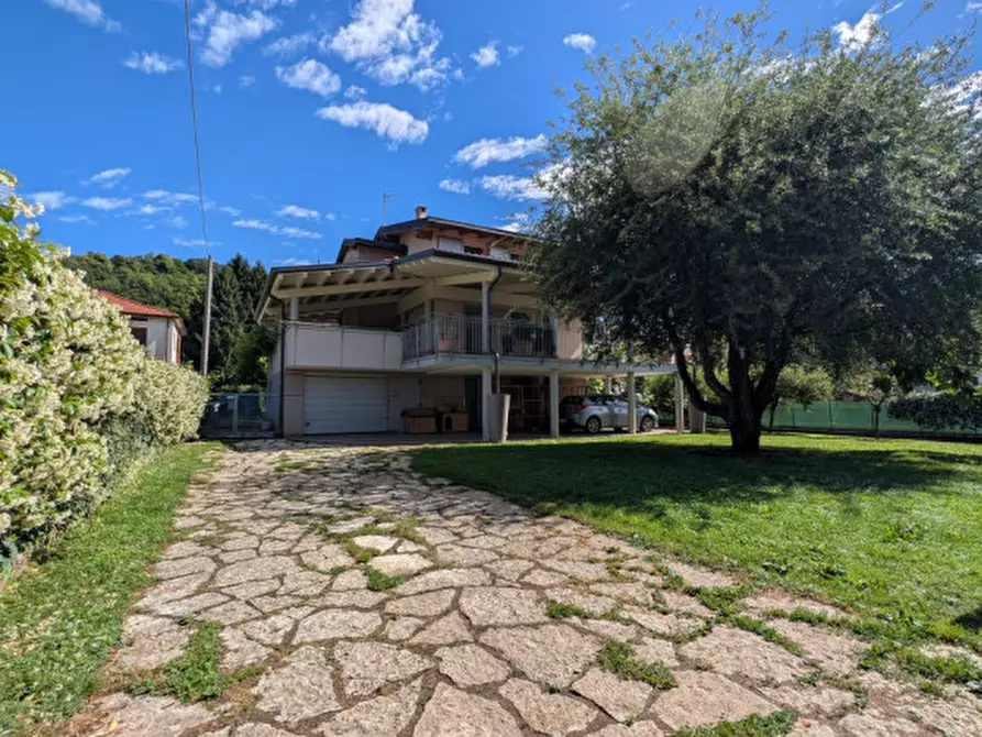 Immagine 2 di Villa in vendita  in Via Rovigo 6 a Torrebelvicino