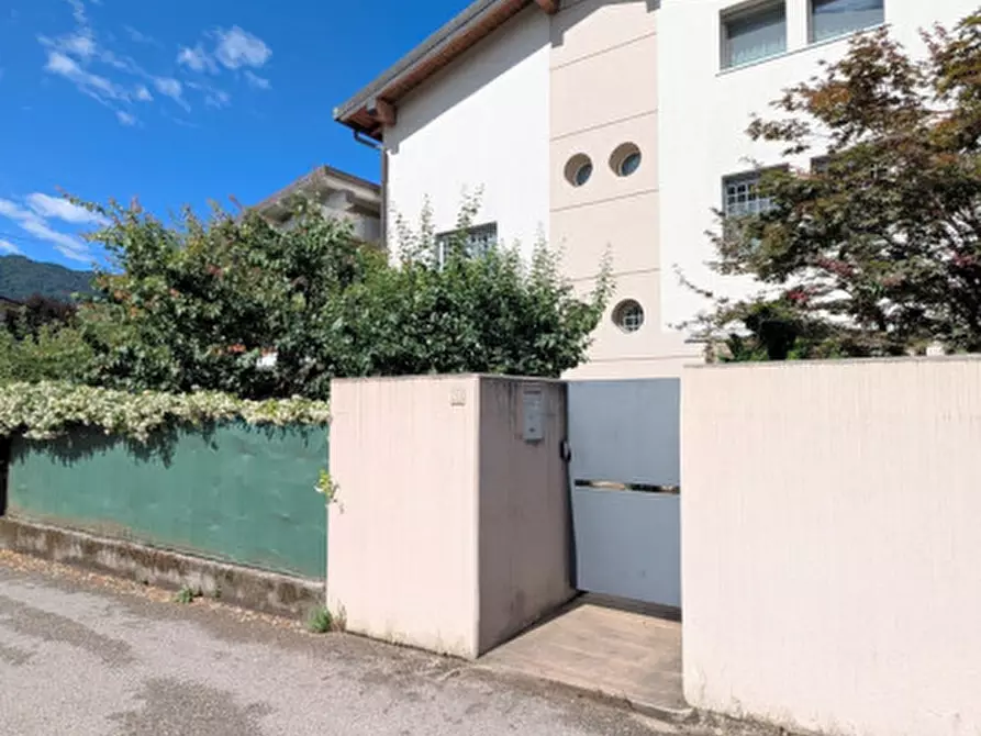 Immagine 3 di Villa in vendita  in Via Rovigo 6 a Torrebelvicino