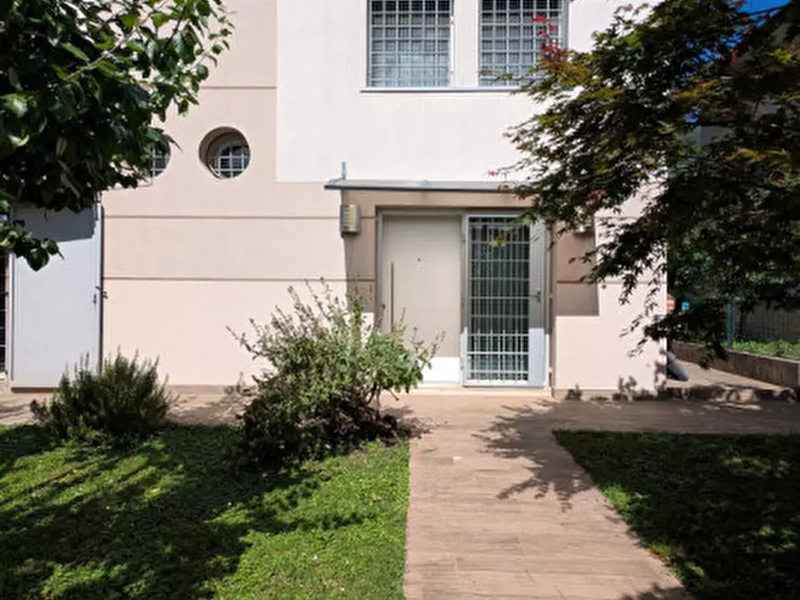 Immagine 4 di Villa in vendita  in Via Rovigo 6 a Torrebelvicino