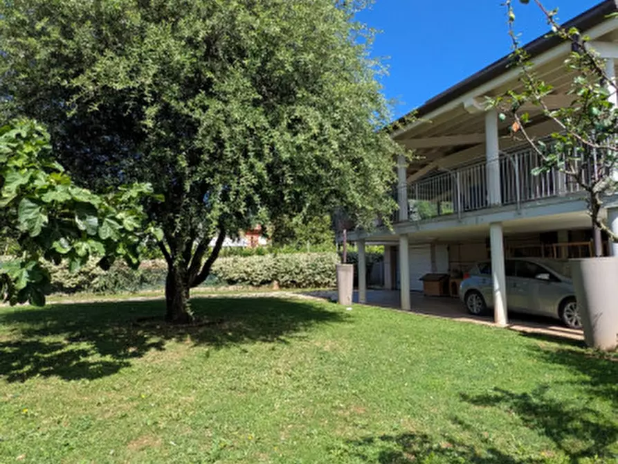 Immagine 6 di Villa in vendita  in Via Rovigo 6 a Torrebelvicino