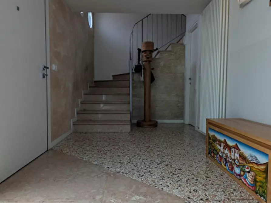 Immagine 16 di Villa in vendita  in Via Rovigo 6 a Torrebelvicino
