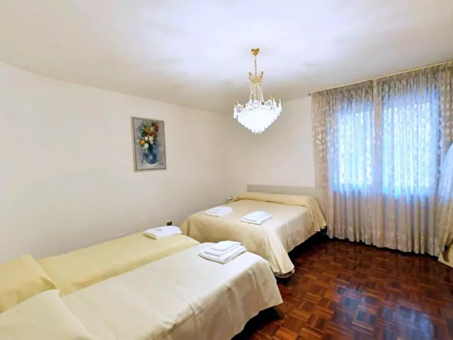 Immagine 8 di Appartamento in vendita  in VIA ROSMINI a Abano Terme