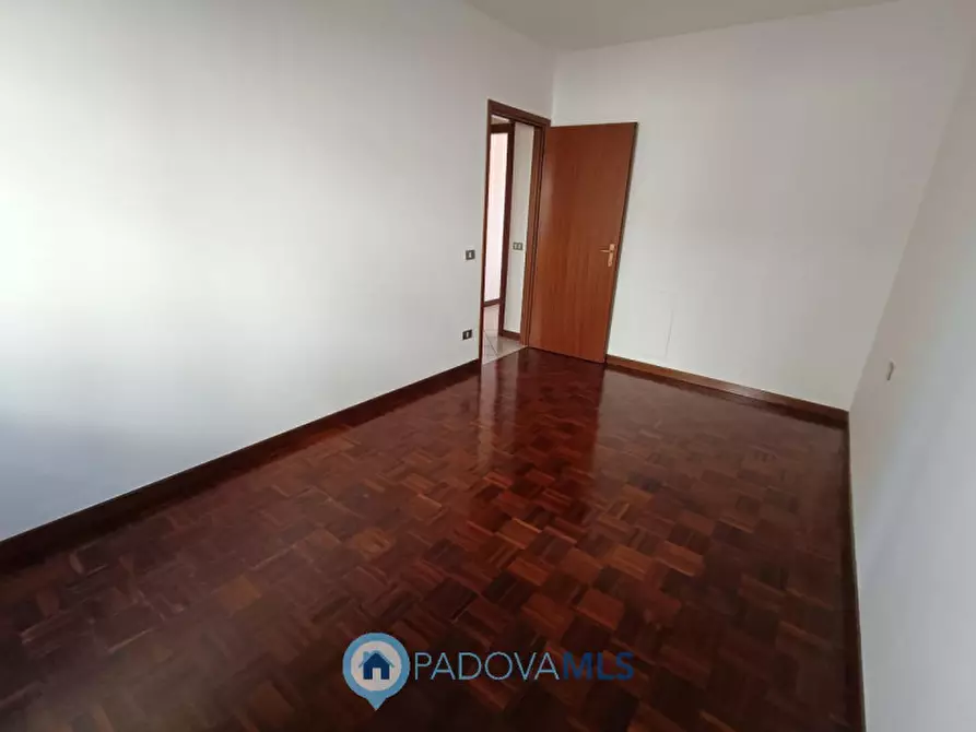 Immagine 14 di Appartamento in vendita  in Viale Sandro Pertini, 2 a Masera' Di Padova