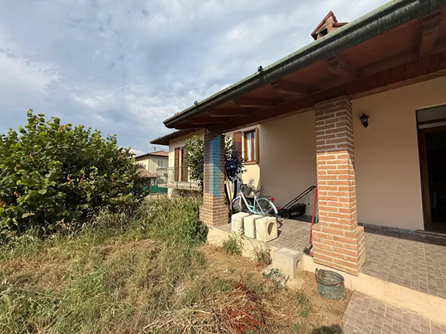 Immagine 14 di Villa in vendita  in Via Kennedy 10 a Borgo San Giacomo