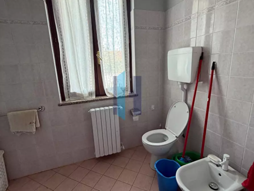 Immagine 32 di Villa in vendita  in Via Kennedy 10 a Borgo San Giacomo