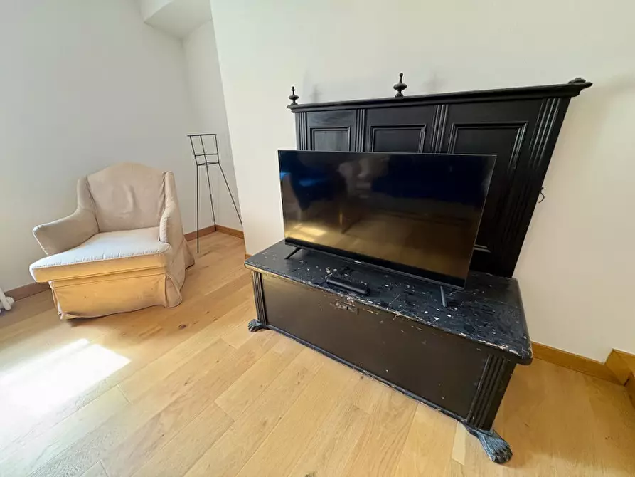 Immagine 8 di Appartamento in affitto  in via delle Monache 3 a Trieste