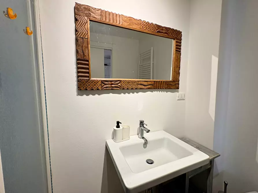 Immagine 32 di Appartamento in affitto  in via delle Monache 3 a Trieste
