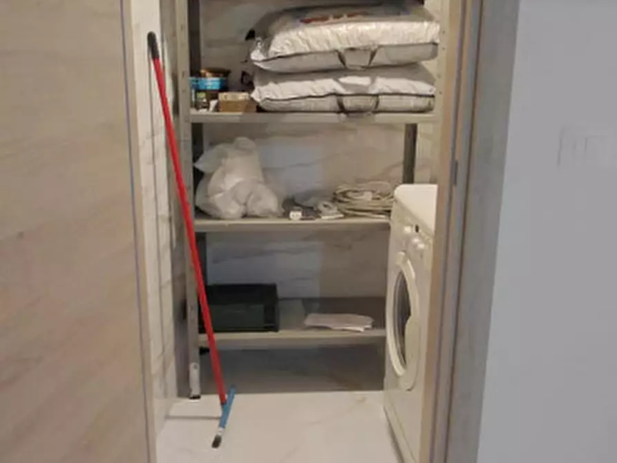 Immagine 5 di Appartamento in affitto  in Vico Bagnara 16 a Napoli