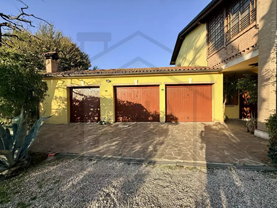 Immagine 25 di Casa bifamiliare in vendita  in Via Brenta a Montegrotto Terme