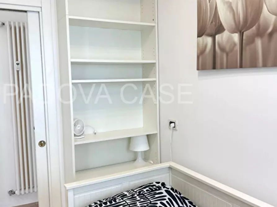 Immagine 12 di Appartamento in vendita  in Via degli Zabarella a Padova