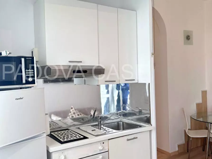 Immagine 20 di Appartamento in vendita  in Via degli Zabarella a Padova