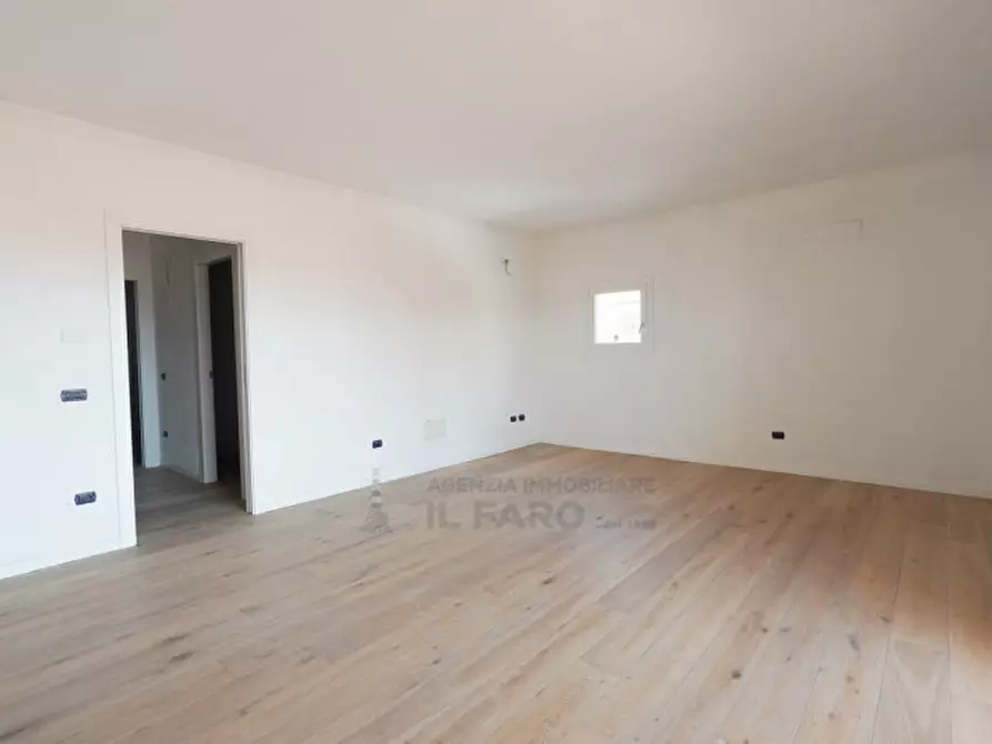 Immagine 11 di Appartamento in vendita  in Via Sant'Agostino a La Maddalena