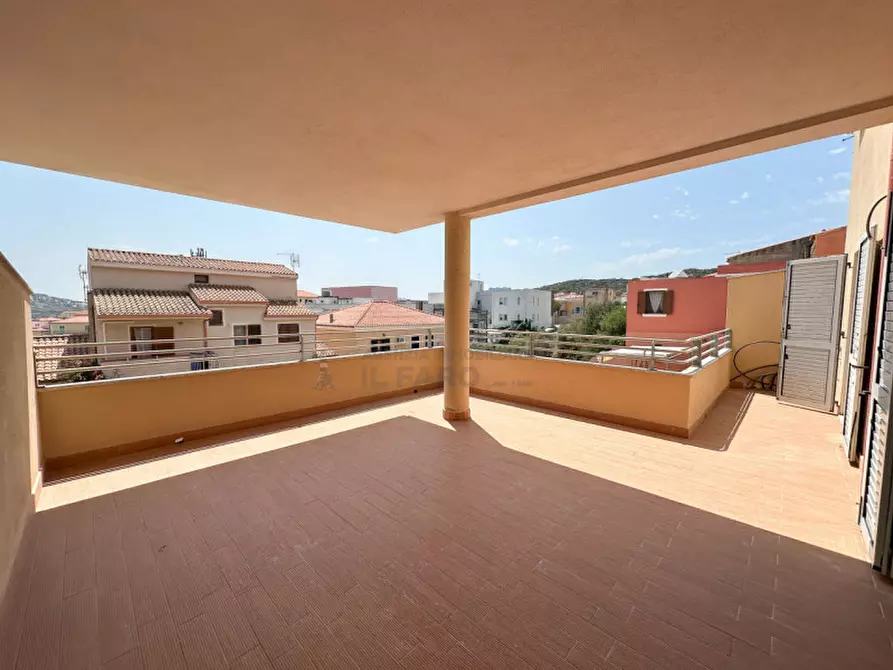 Immagine 2 di Appartamento in vendita  in Via Sant'Agostino a La Maddalena