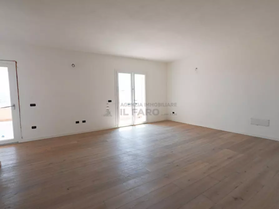 Immagine 14 di Appartamento in vendita  in Via Sant'Agostino a La Maddalena