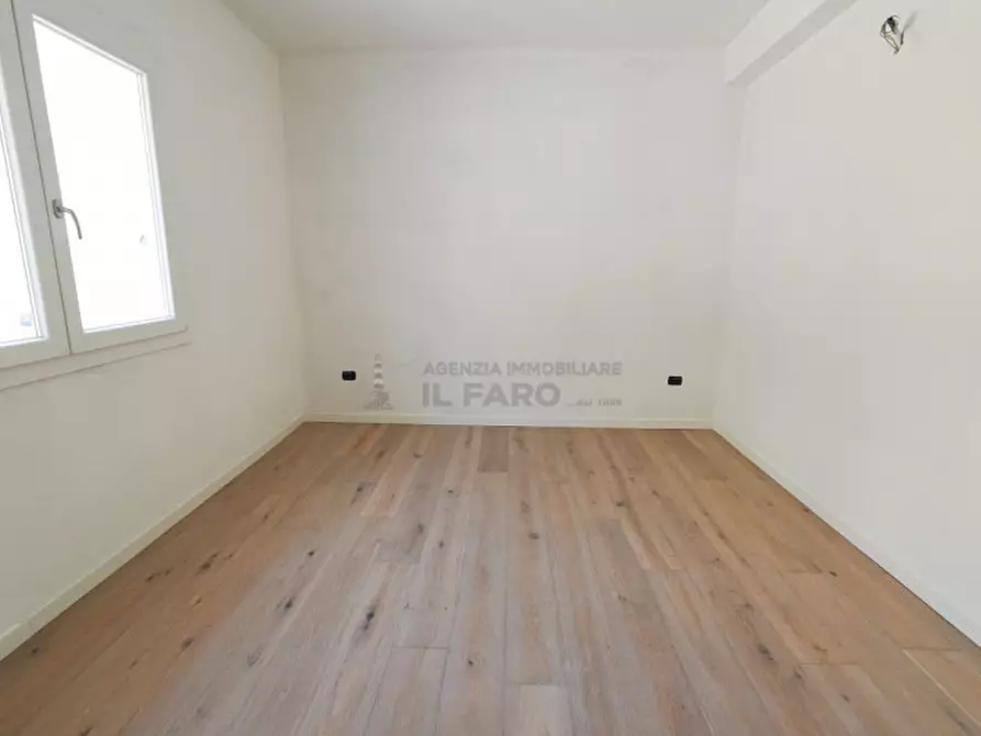 Immagine 17 di Appartamento in vendita  in Via Sant'Agostino a La Maddalena