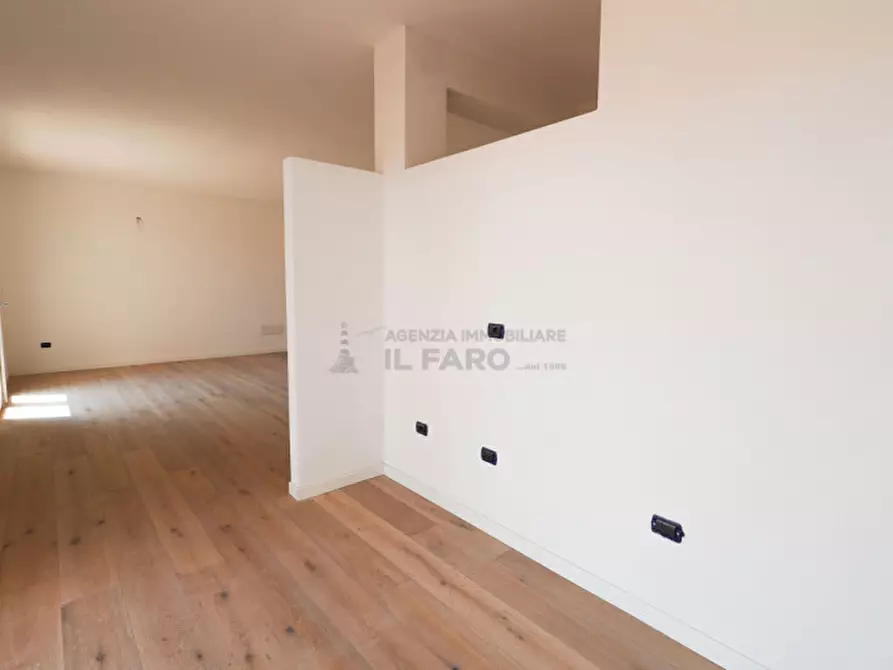 Immagine 18 di Appartamento in vendita  in Via Sant'Agostino a La Maddalena