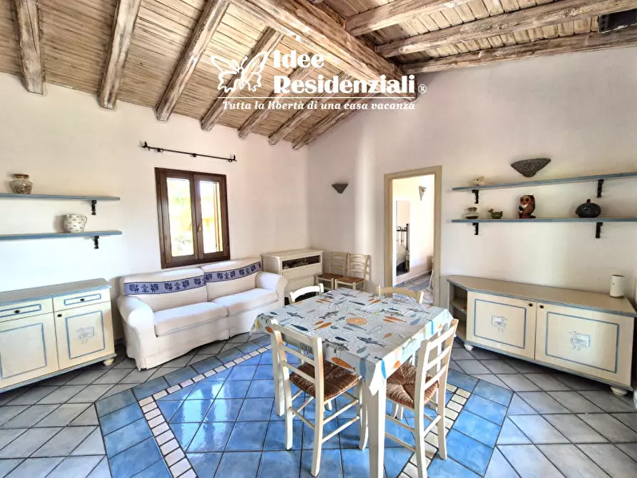 Immagine 2 di Villa in vendita  in Via Mar Nero a Olbia