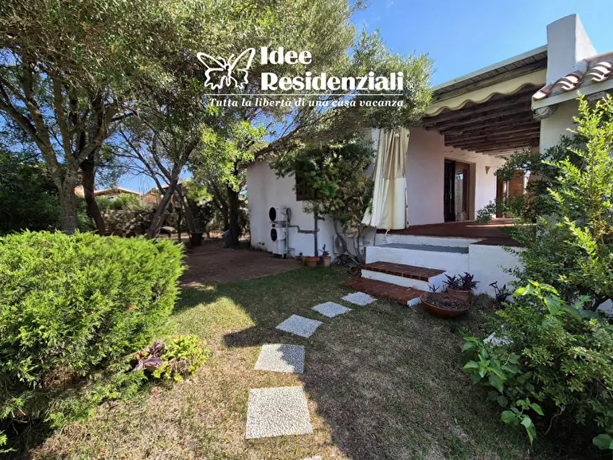 Immagine 15 di Villa in vendita  in Via Mar Nero a Olbia