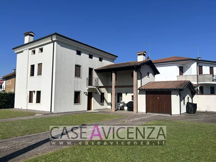 Immagine 3 di Villa in affitto  in via xx settembre a Camisano Vicentino