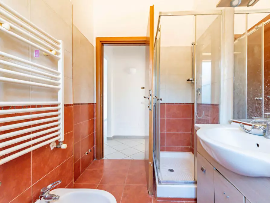 Immagine 24 di Villa in vendita  in Via Romagnano Sesia 51 a Roma