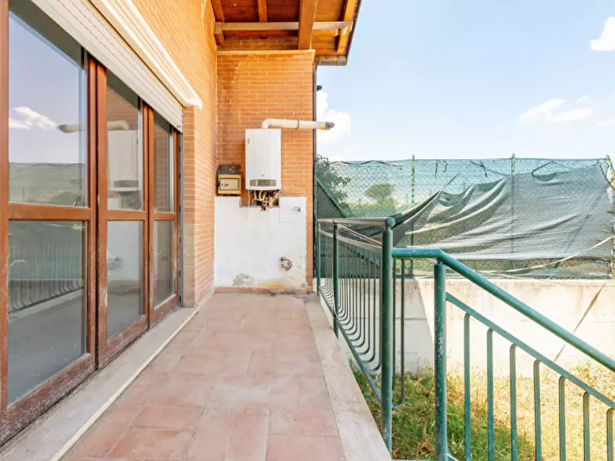 Immagine 36 di Villa in vendita  in Via Romagnano Sesia 51 a Roma